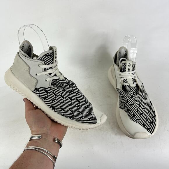 Adidas Tubular Entrap Primeknit Shoes Women\'s 8 Black White Running Sneakers
